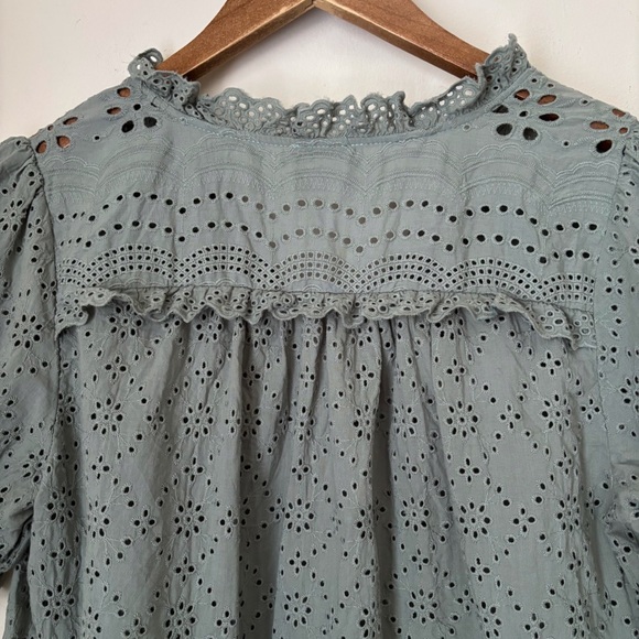 Current Air Green Eyelet Short Sleeve Blouse Medium - Picture 5 of 8